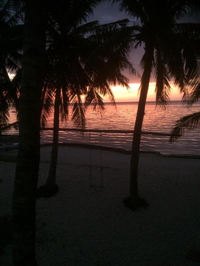 We Call It Rainbow Paradise Hotel Daanbantayan Buitenkant foto