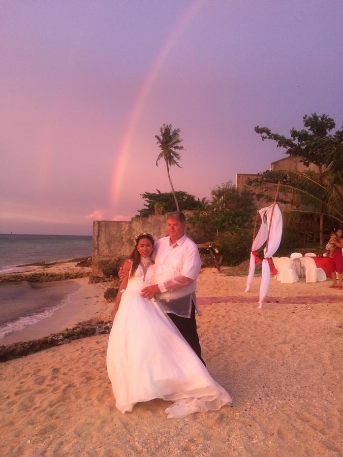 We Call It Rainbow Paradise Hotel Daanbantayan Buitenkant foto